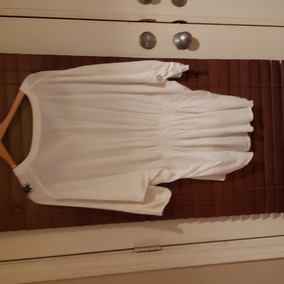 Love & Legend top - Picture 3 of 4